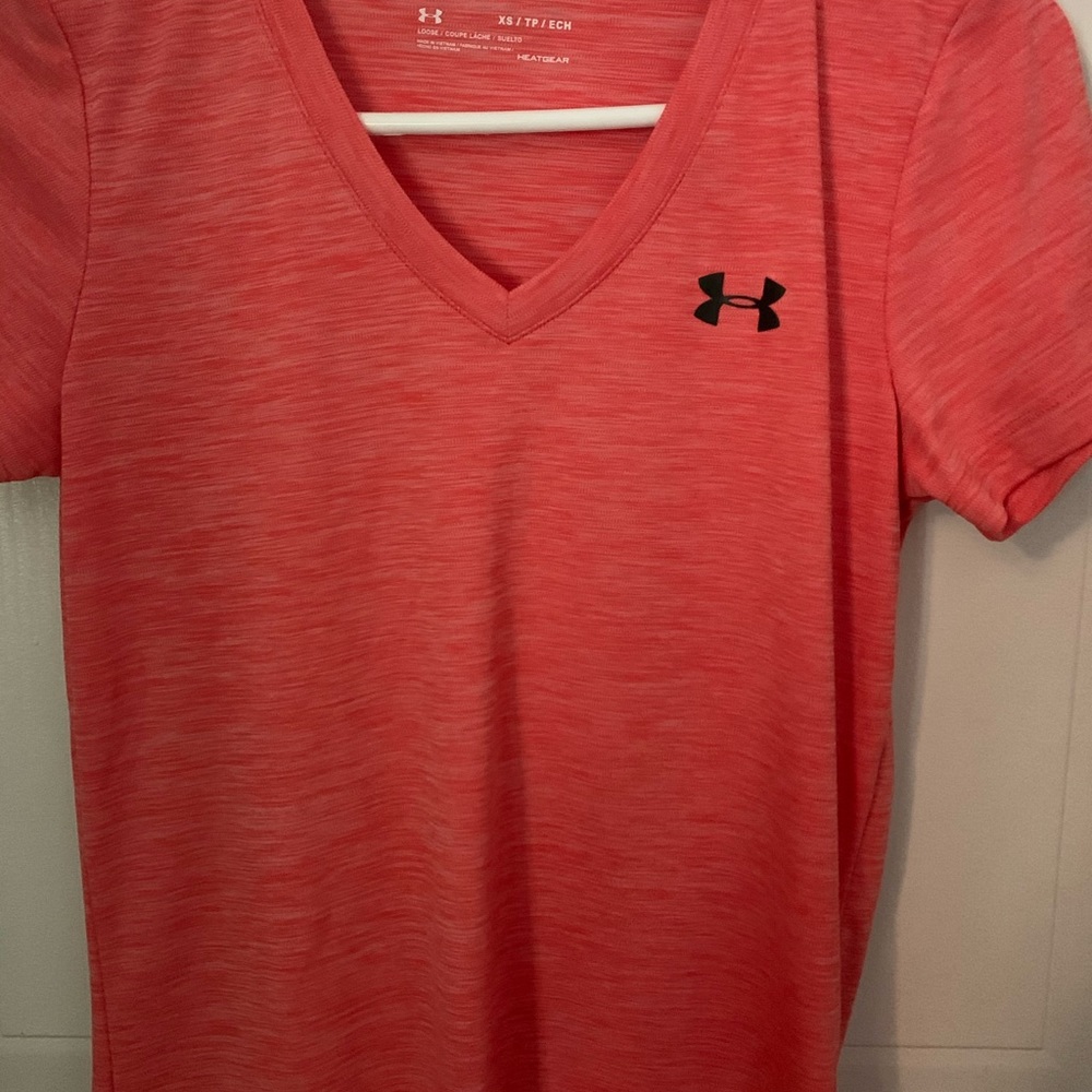 Under Armour Tshirt